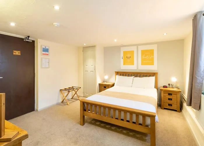 Oyo Elm Farm Country House, Norwich Airport