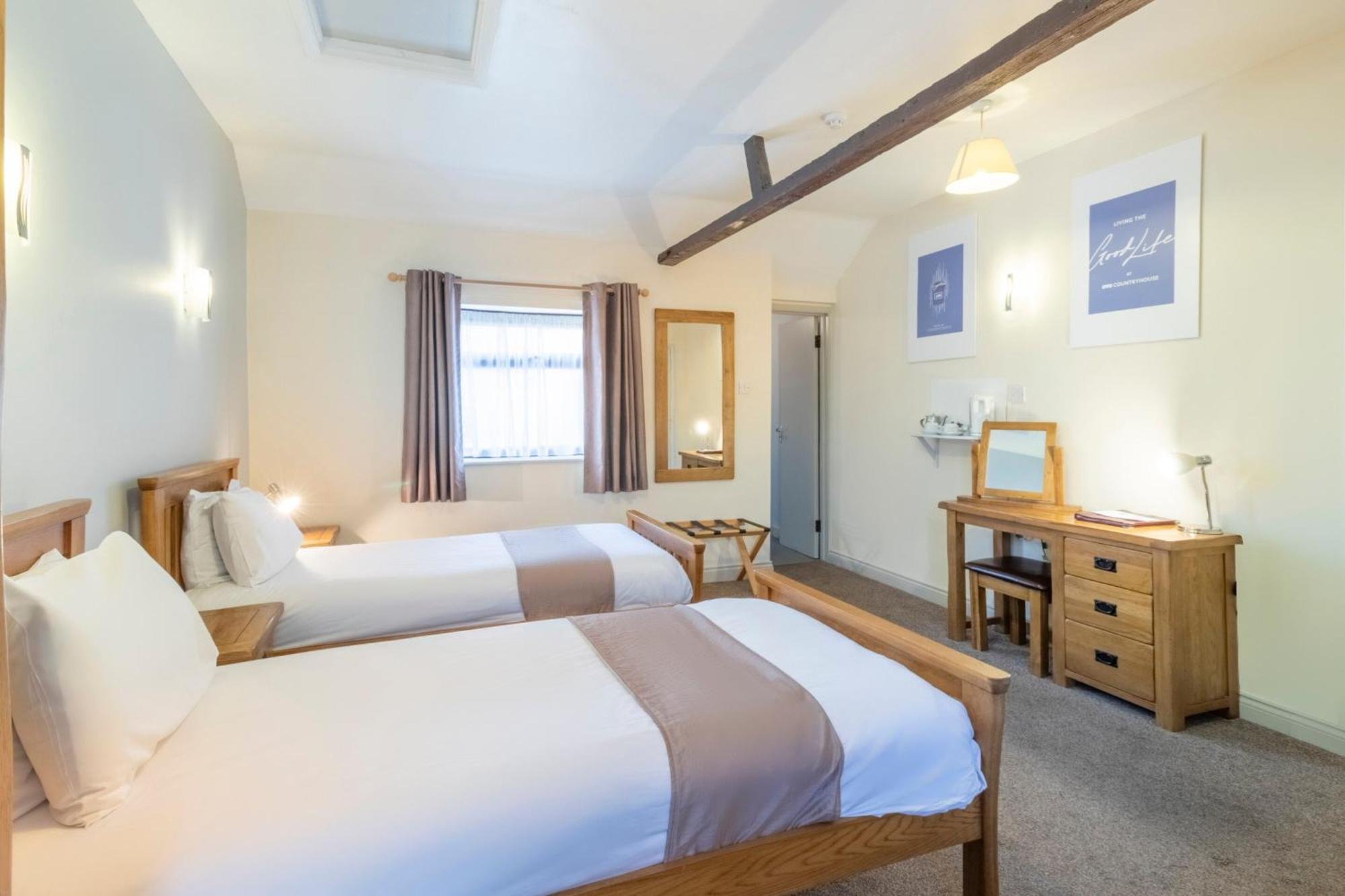 Oyo Elm Farm Country House, Norwich Airport
