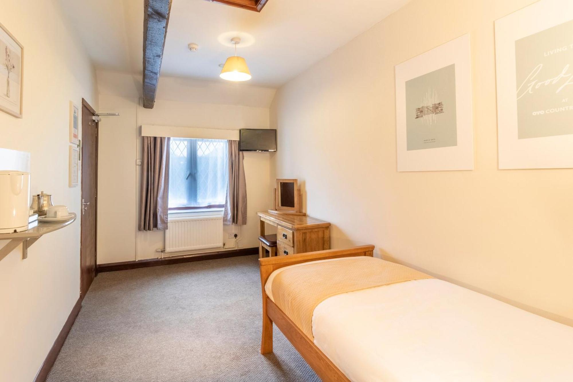 Oyo Elm Farm Country House, Norwich Airport